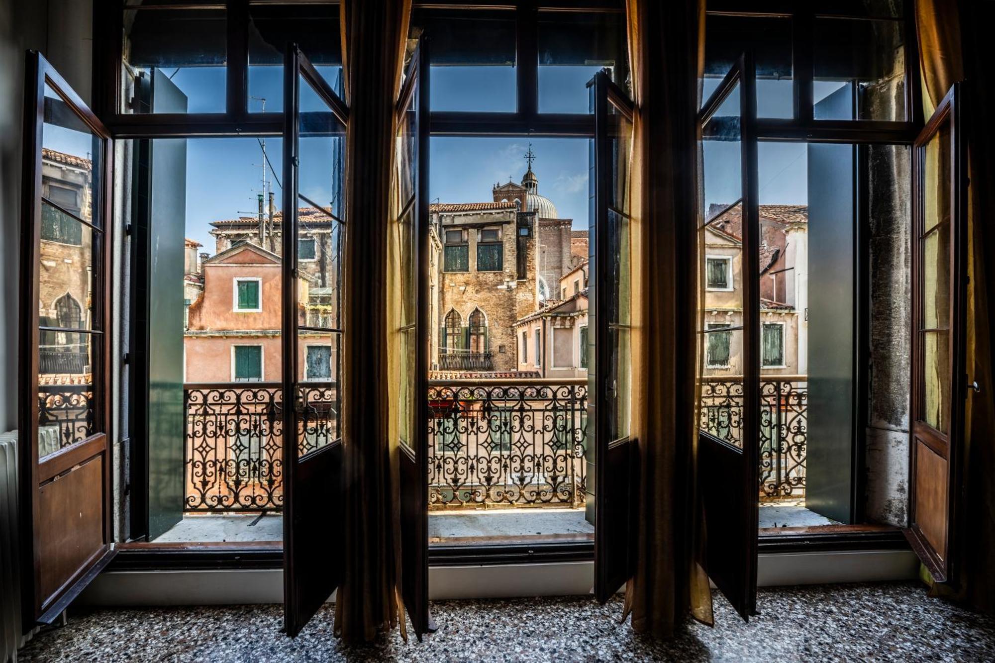 Savoia E Jolanda Apartments Venice Exterior photo