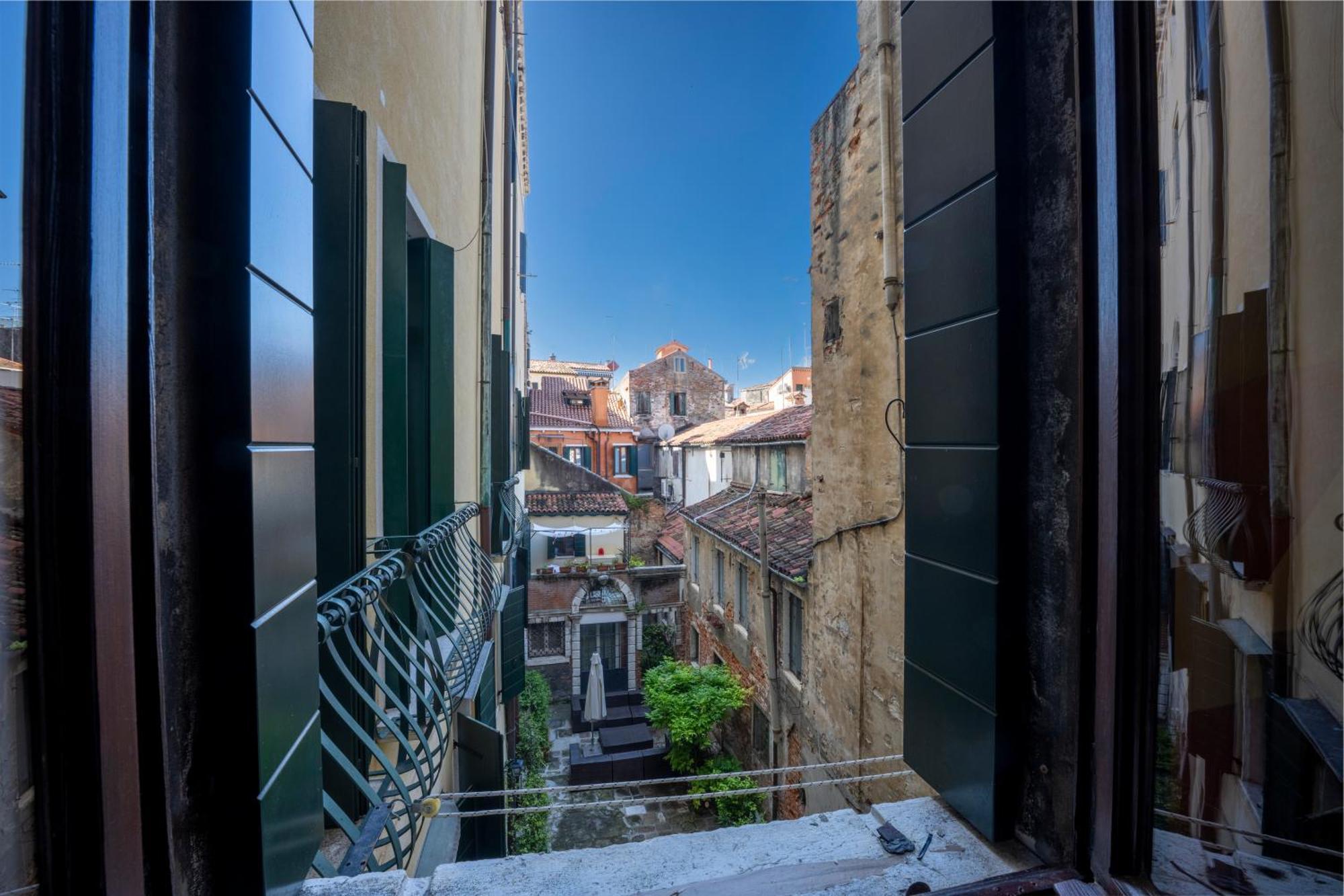 Savoia E Jolanda Apartments Venice Exterior photo