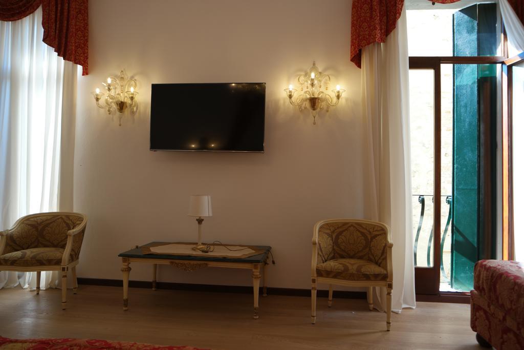 Savoia E Jolanda Apartments Venice Exterior photo