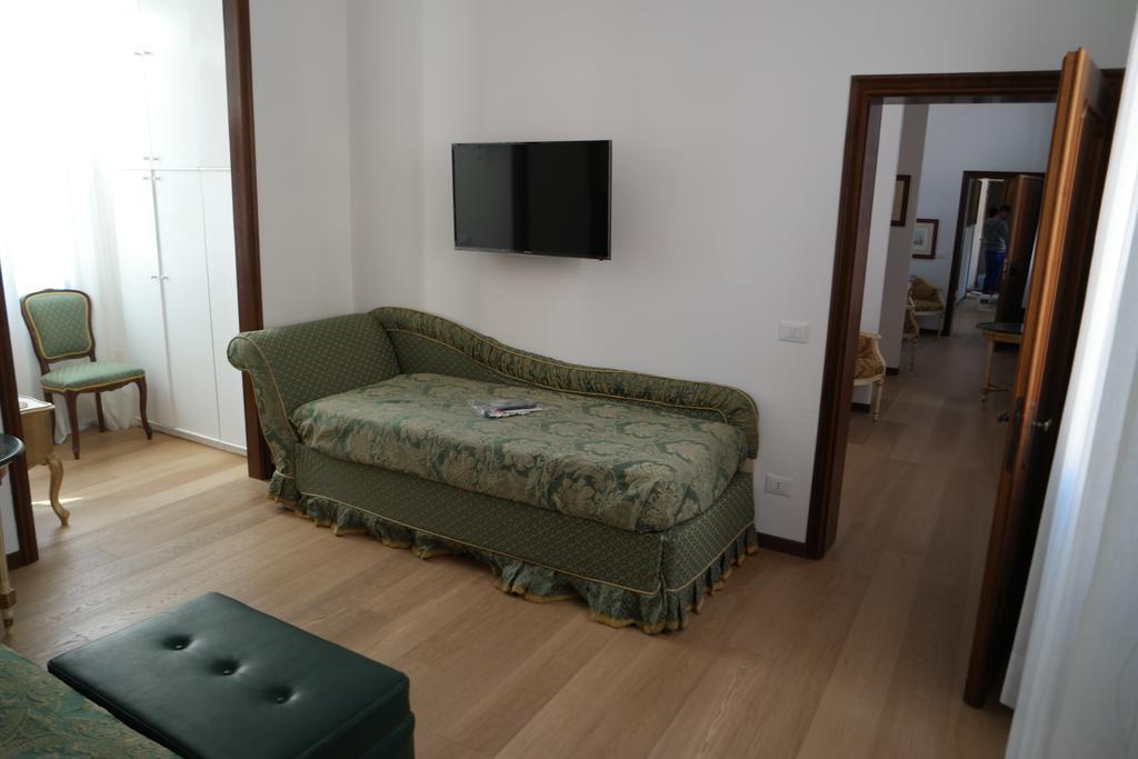 Savoia E Jolanda Apartments Venice Exterior photo
