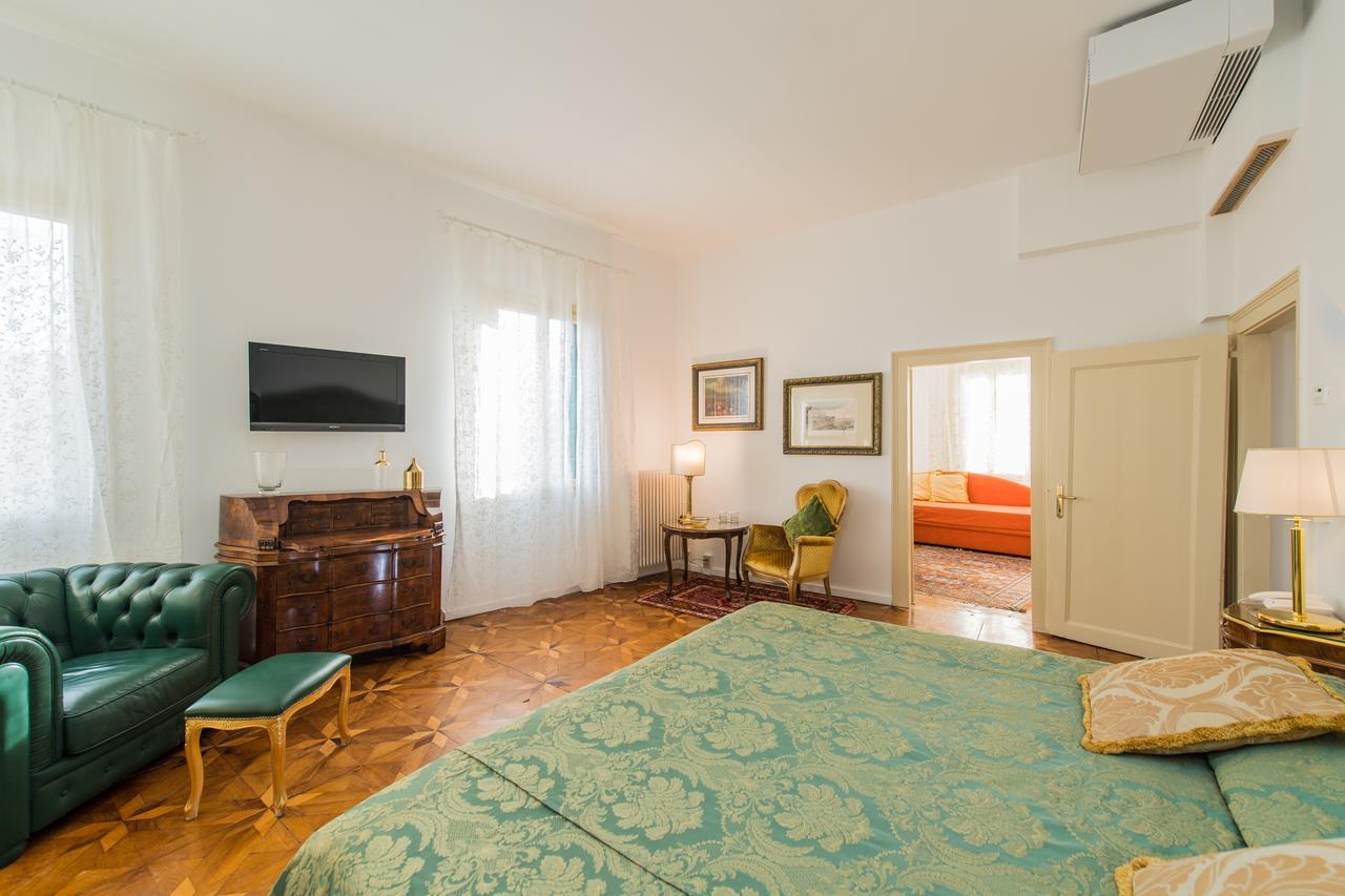 Savoia E Jolanda Apartments Venice Exterior photo