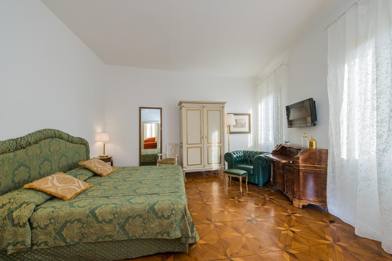 Savoia E Jolanda Apartments Venice Exterior photo