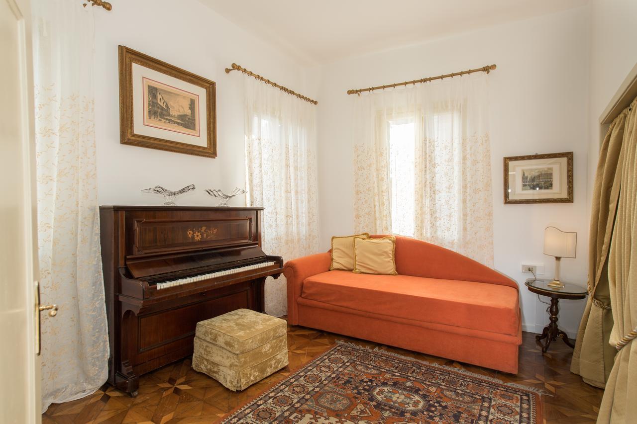 Savoia E Jolanda Apartments Venice Exterior photo